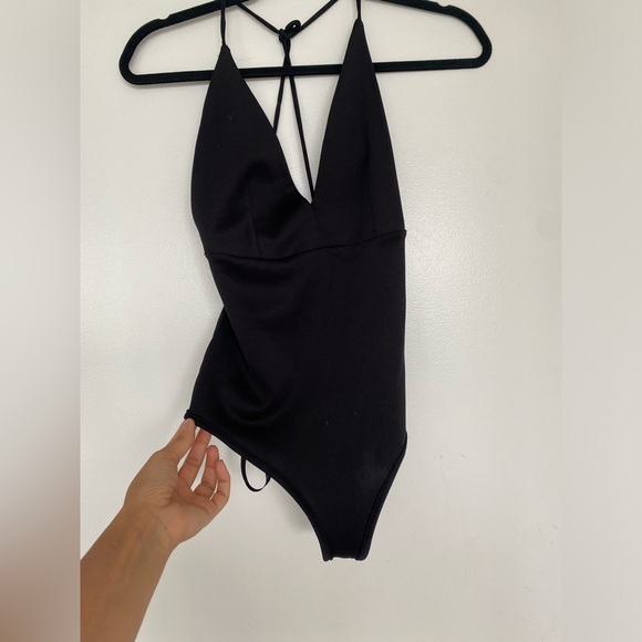 🛍️BODYSUIT WORN TWICE - Picture 2 of 3
